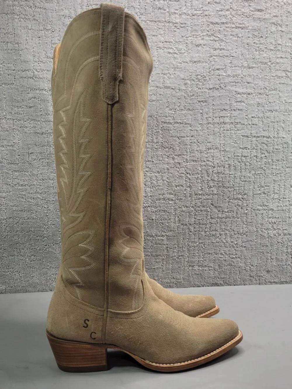 Tecovas The Abby Women's Size US 10.5BW Driftwood Suede Cowgirl Boots.